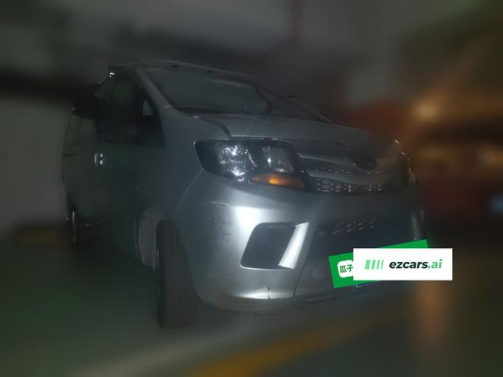 Refine M3 2019 1.8L Luxury photo 3