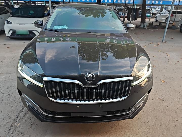 Superb 2024 TSI280 DSG Exclusive photo 2