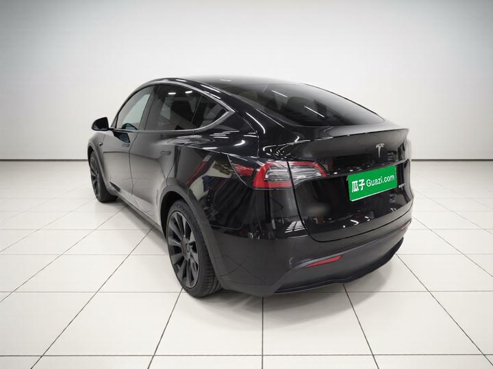 Model Y 2022 RWD photo 4