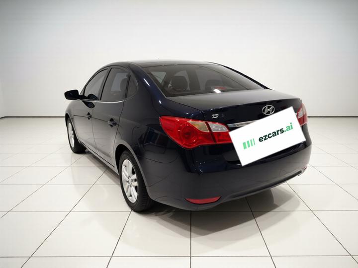 Dynamic 2011 1.6L AT Comfort photo 4