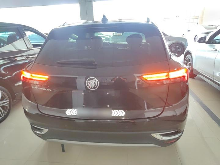 2020 Envision S 652T RWD Luxury photo 3
