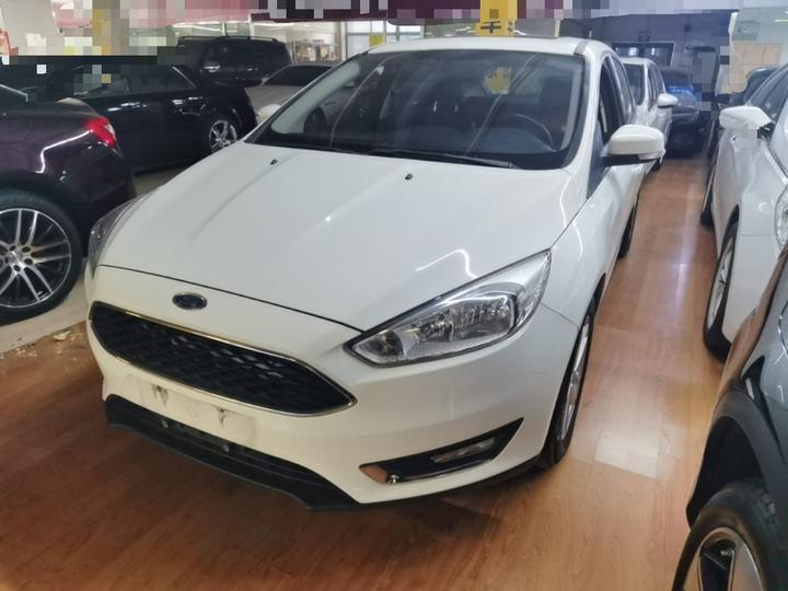 Focus 2015 Hatchback 1.6L AT