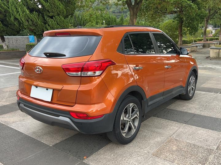 ix25 2017 1.6L AT Smart photo 4