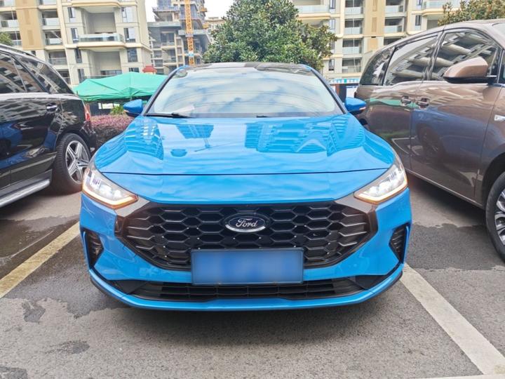 Focus 2022 Sedan EcoBoost 180 AT photo 2