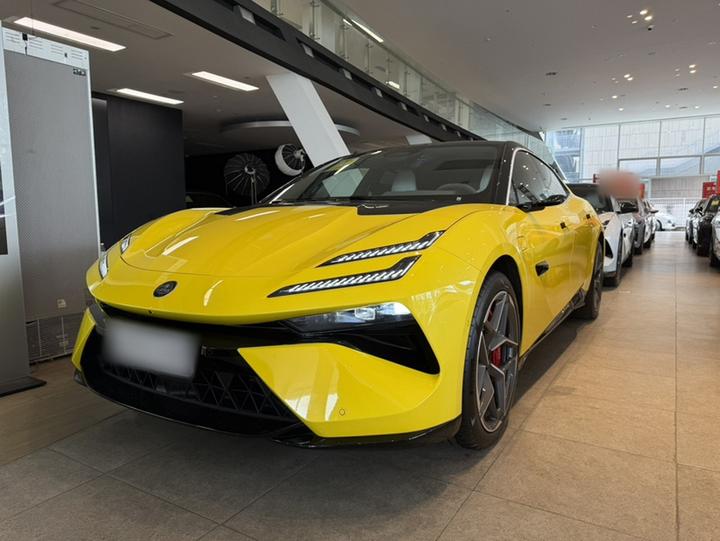 Lotus EMEYA 2025 600 Luxury