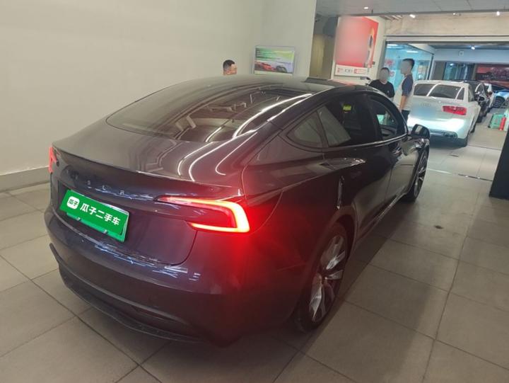 Model 3 2023 Long Range AWD photo 4