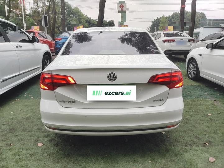 Bora 2017 1.6L AT Comfort photo 5