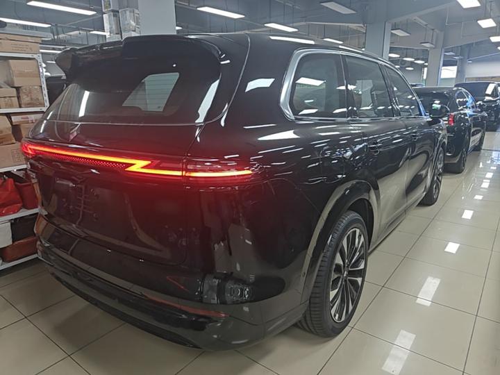 S 2026 235km AWD Qiankun Exclusive photo 4