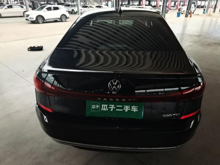 Passat 2023 Facelift 330TSI Luxury photo 3