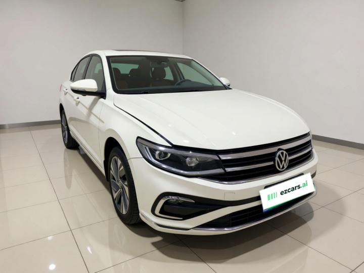 Bora 2023 200TSI DSGPRO photo 3