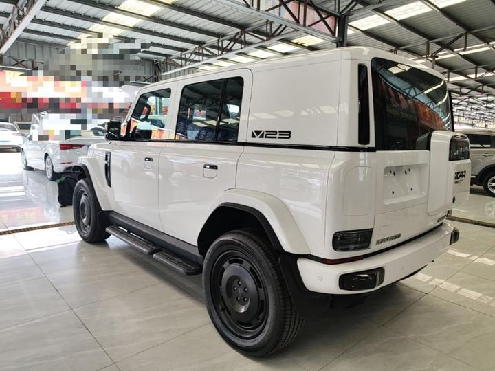 iCAR-Class V23 2025 401 RWD ADAS photo 4