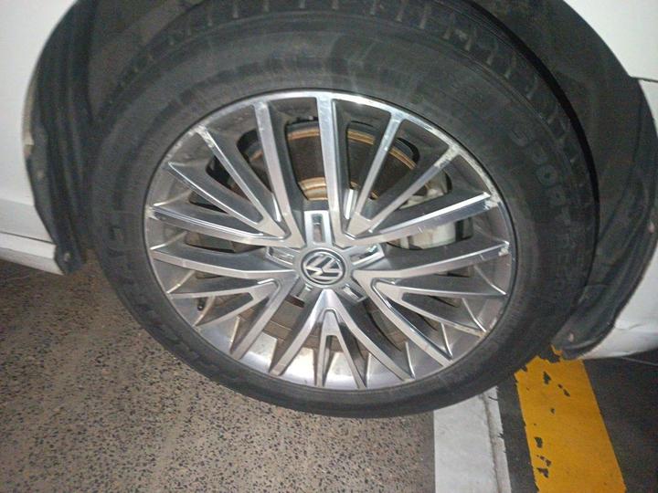 Lamando 2015 330TSI DSG Luxury photo 8