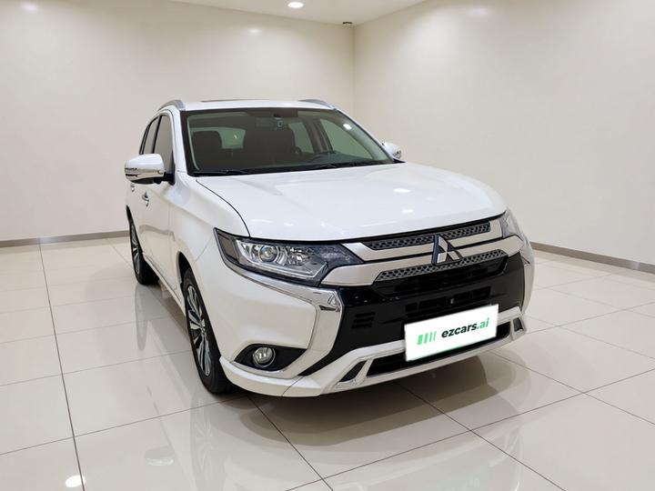 Outlander 2021 2.0L RWD Enjoy 5-Seater photo 3