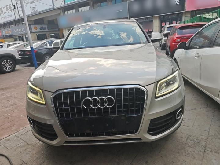 Q5 2016 40 TFSI Tech photo 2
