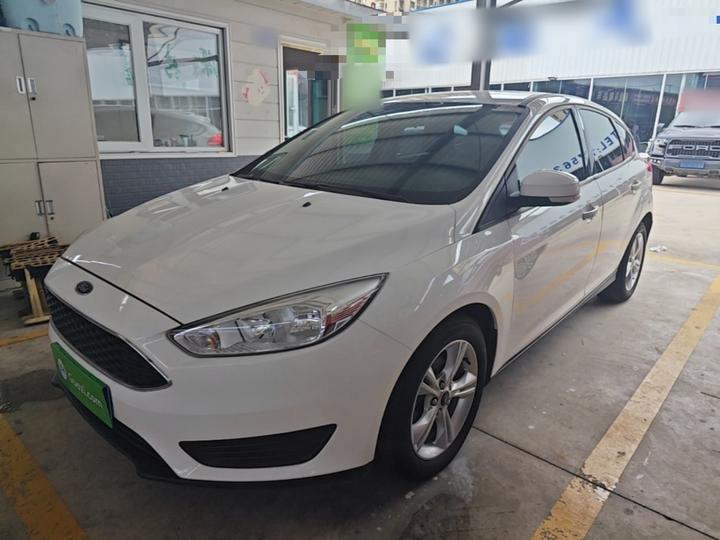 Focus 2018 Hatchback Classic 1.6L AT Comfort