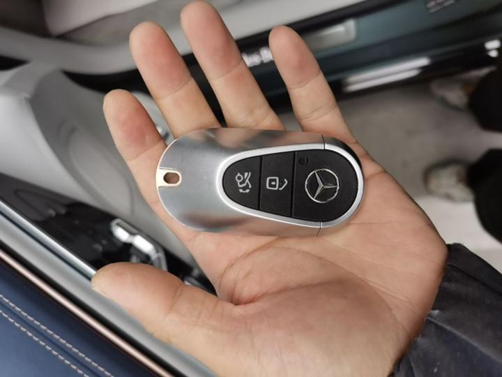 EQE 2025 500 4MATIC Luxury photo 8