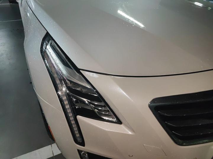 CT6 2017 28T Leading photo 7