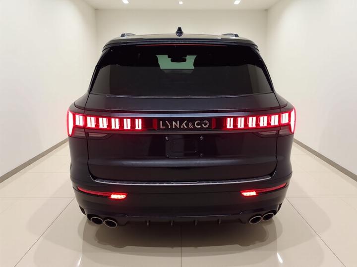 09 EM-P 2021 2.0T PHEV Halo 7-Seater photo 3