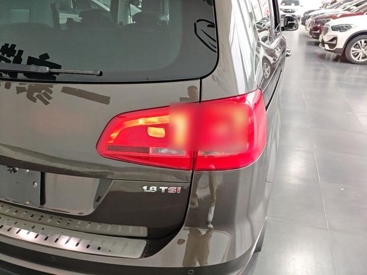 2013 1.8TSI Comfort photo 7