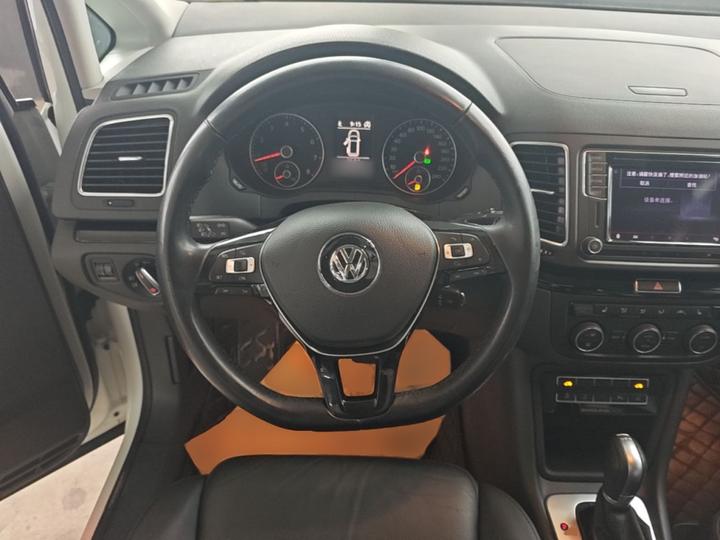 2016 380TSI Exclusive 7-Seater photo 6