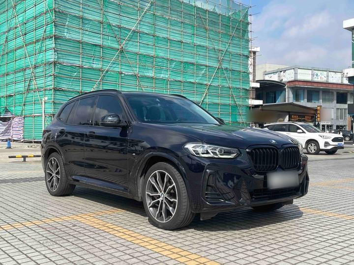 X3 2022 xDrive30i Leading M Night Package photo 2