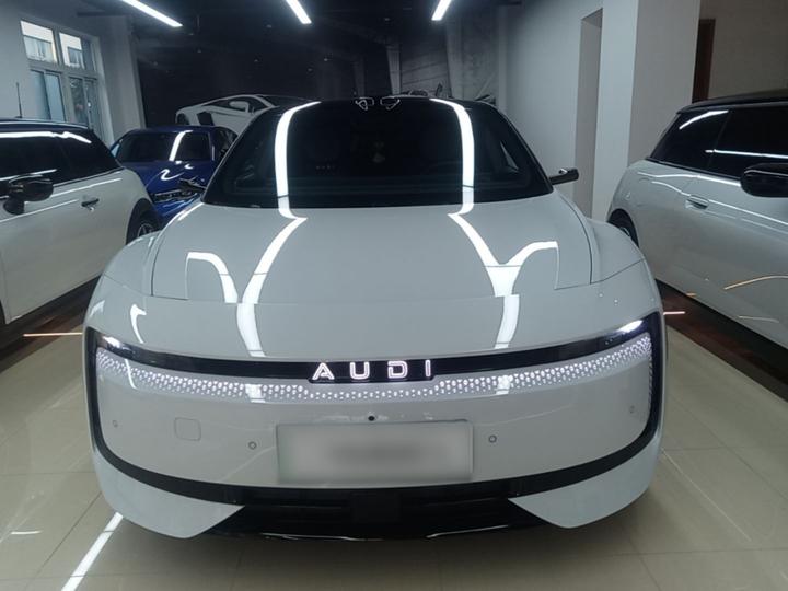 AUDI E5 Sportback 2026 quattro photo 2