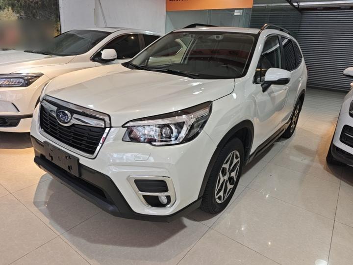 Forester 2021 2.0i Luxury EyeSight