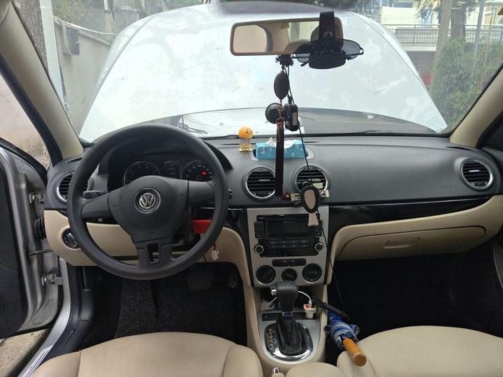 Lavida 2011 1.6L AT photo 8