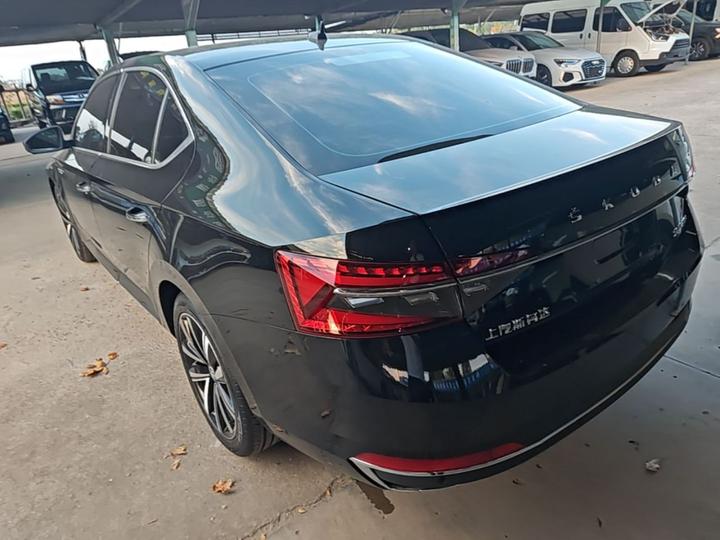 Superb 2024 TSI280 DSG Exclusive photo 4