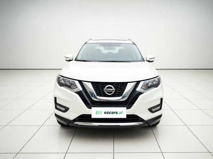 X-Trail 2017 2.5L CVT Luxury 4WD photo 2