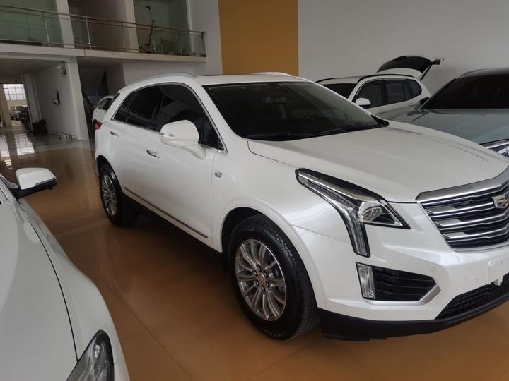 XT5 2018 25T Luxury photo 3