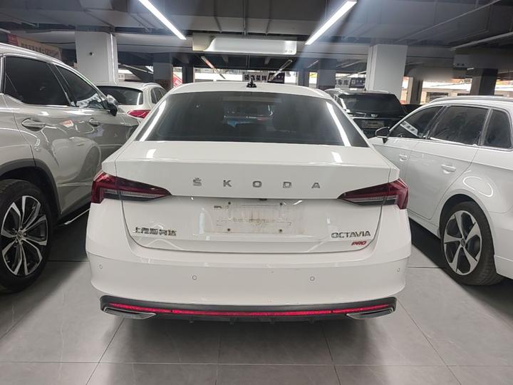 Octavia 2022 PRO TSI280 Exclusive photo 2