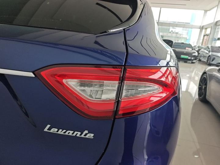Levante 2016 3.0T Standard photo 7