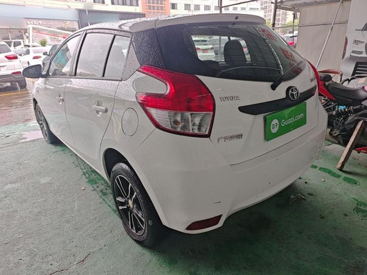 YARiS L 2014 1.3E AT photo 4