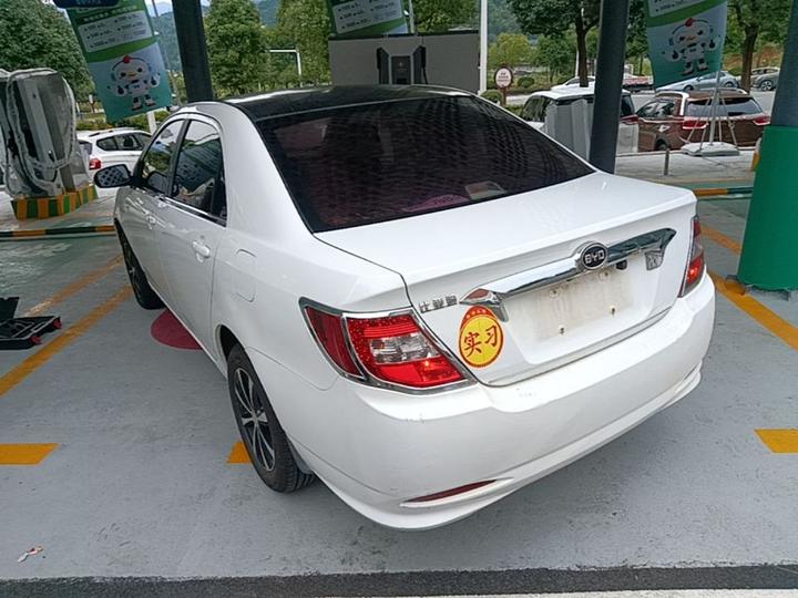 F3 2015 1.5L MT Comfort photo 4