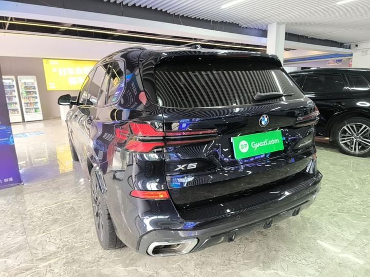 X5 2023 xDrive 40Li M M Sport Night Package photo 4