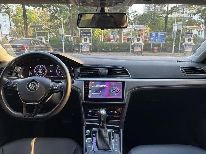 Lamando 2021 280TSI DSG Luxury Wraith photo 8