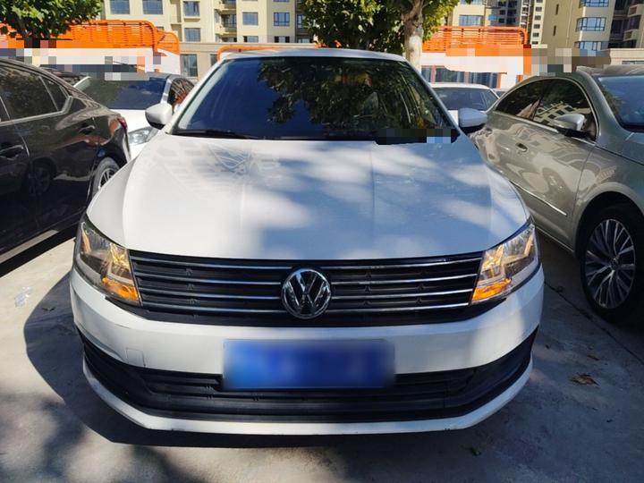 Lavida 2017 1.6L AT photo 2
