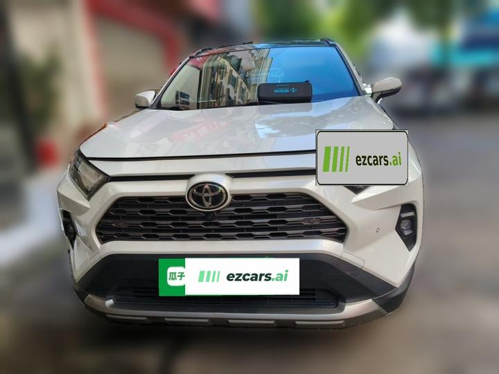 RAV4 2024 2.0L CVT RWD Plus photo 2
