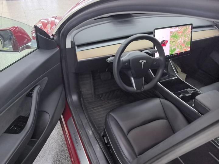 Model 3 Imported 2019 Standard Range RWD Upgraded photo 3