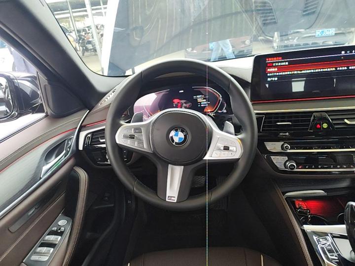 5 Series 2023 530Li Leading M Sport Package photo 6