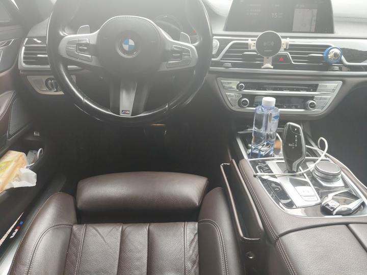 7 Series 2018 730Li Leading M Sport Package photo 8