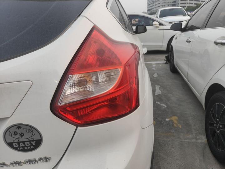 Focus 2012 Hatchback 1.6L AT Comfort photo 7