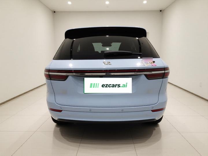 Li Auto ONE 2020 EREV 6-Seater photo 3