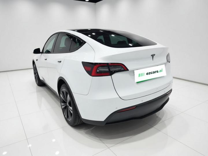 Model Y 2021 Long Range AWD photo 4