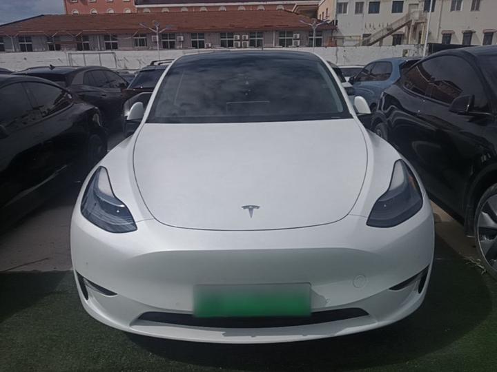 Model Y 2022 Long Range AWD photo 2