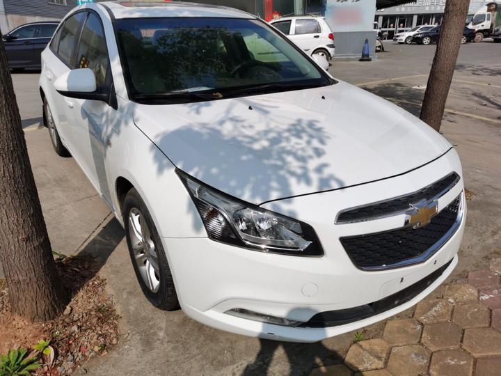 2015 1.5L Classic SE MT photo 3