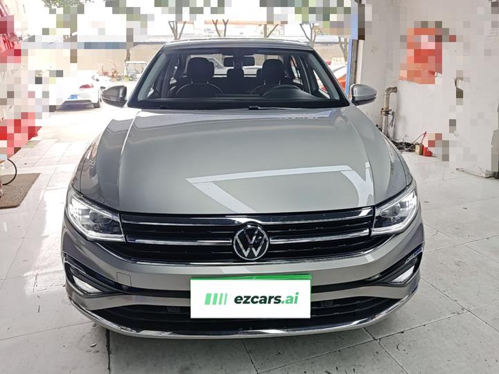 Bora 2023 200TSI DSGPRO photo 2
