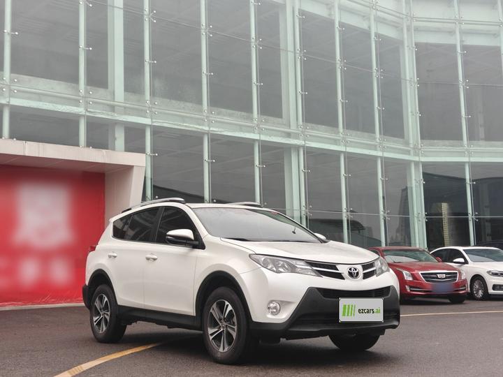RAV4 2015 2.0L CVT RWD photo 3
