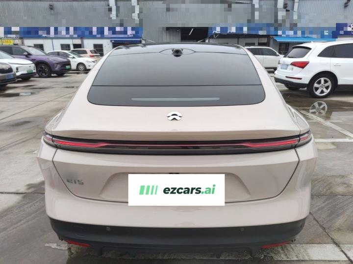 ET5 2022 75kWh photo 3